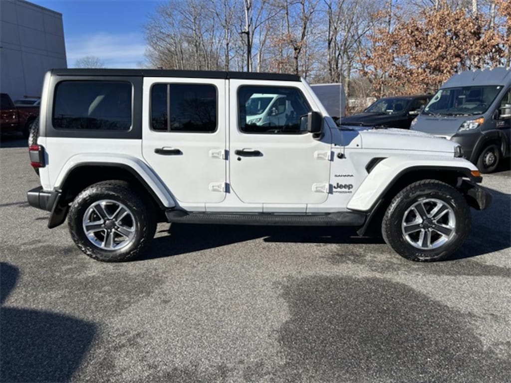 Used 2018 Jeep Wrangler Unlimited Sahara SUV