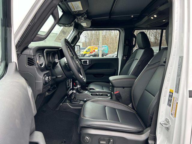 2025 Jeep Wrangler 4-Door Sahara - Photo 7