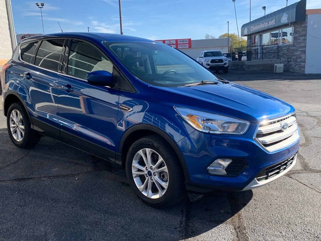 2019 Ford Escape SE photo 3