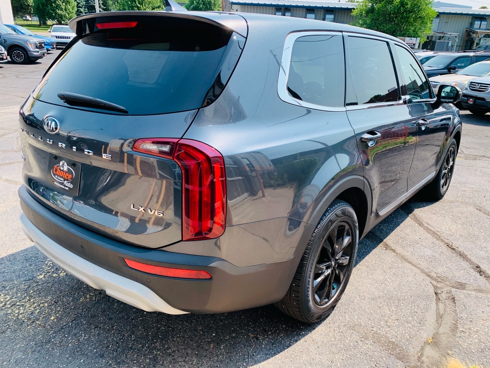 2020 Kia Telluride LX - Photo 2