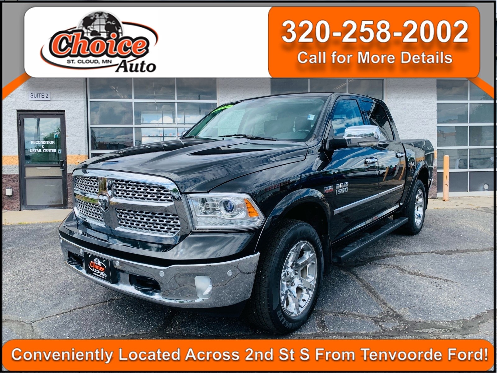 2017 RAM 1500 Laramie 4x4 Crew Cab 5'7's photo