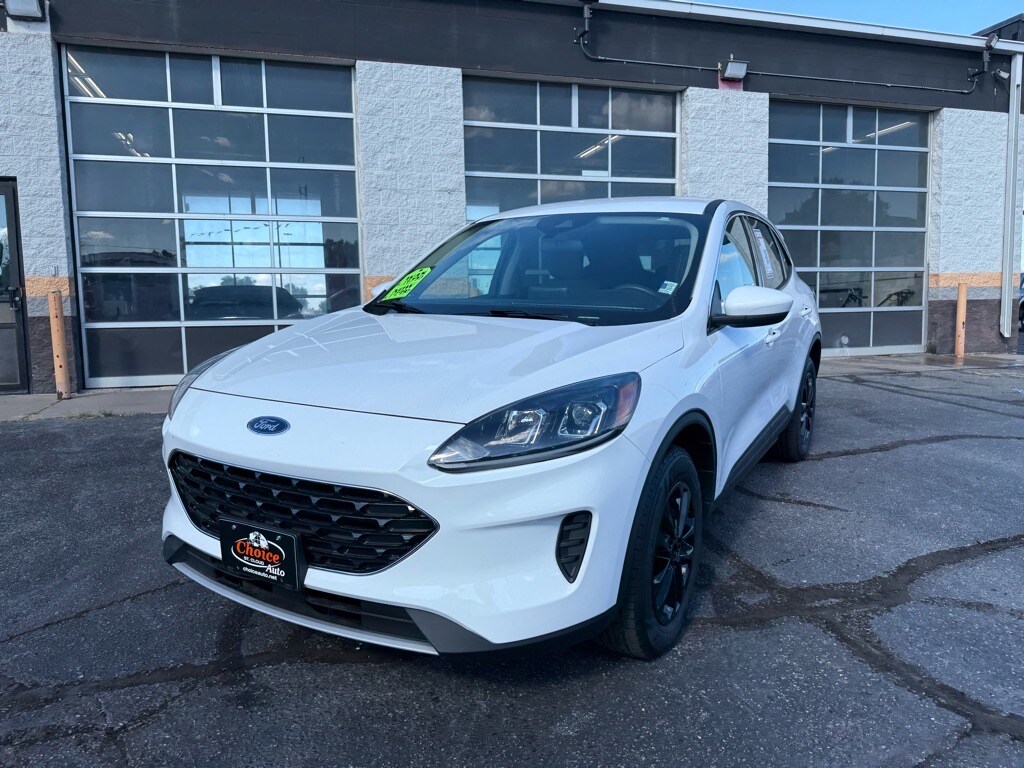 2020 Ford Escape SE photo 2