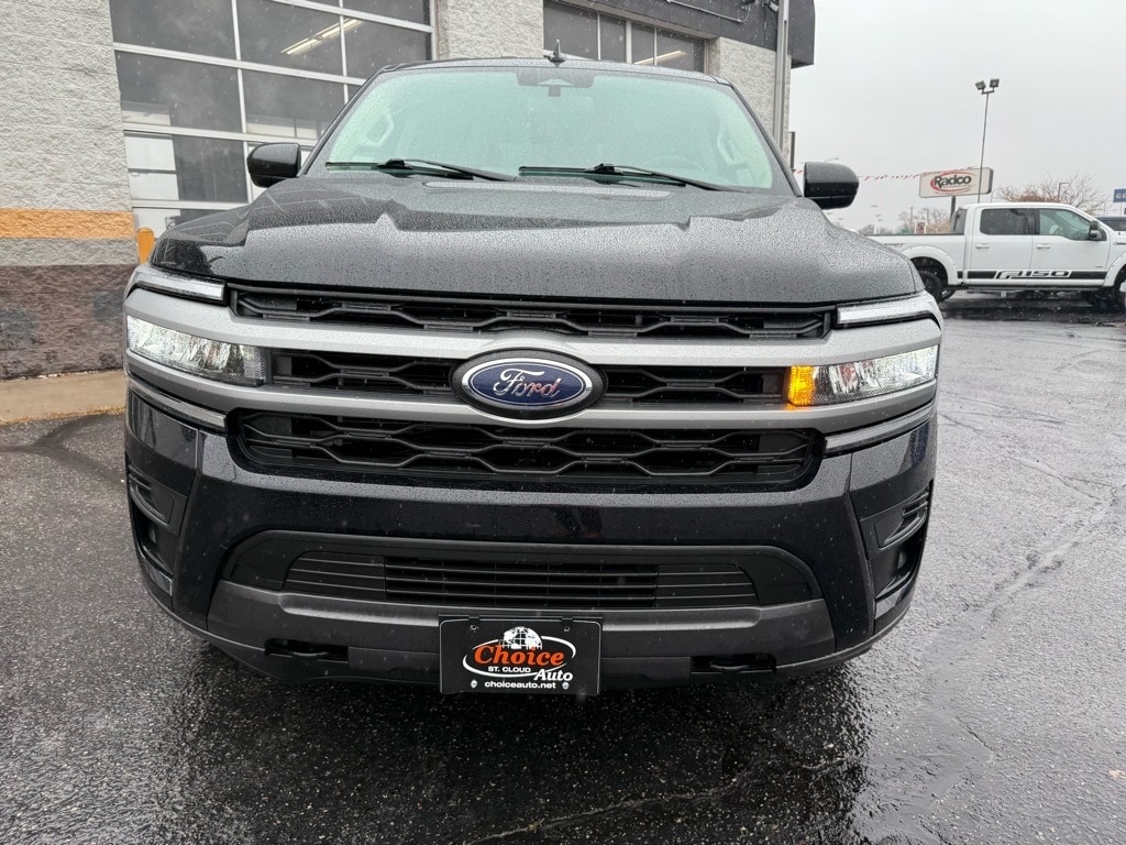 Used 2023 Ford Expedition XLT SUV