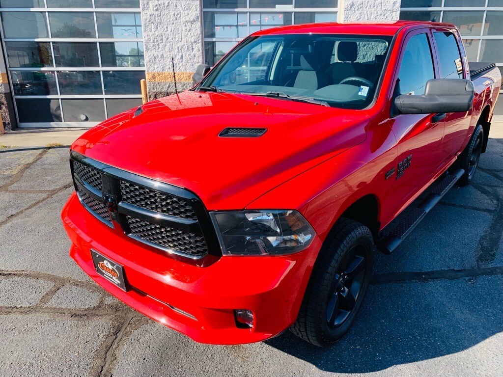 2019 Ram 1500 Classic Tradesman photo 3