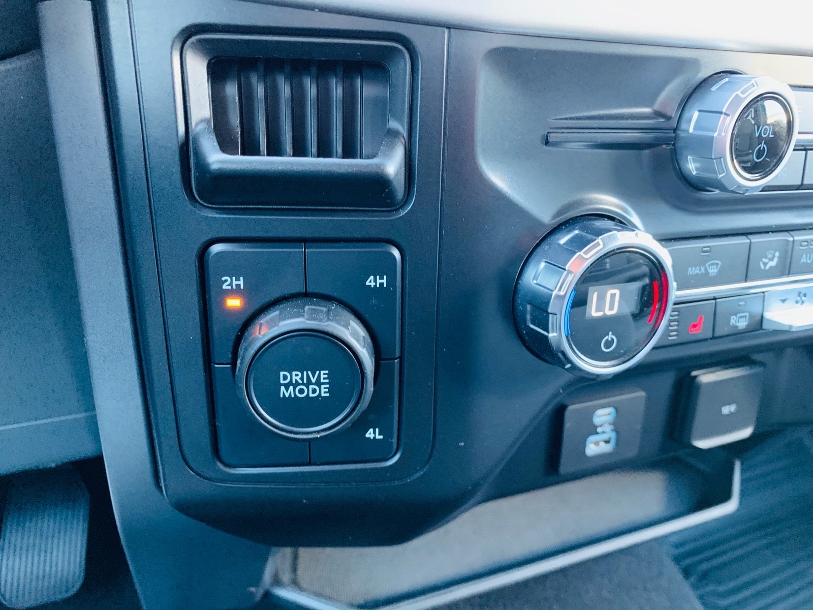 2021 Ford F-150 XLT - Photo 12