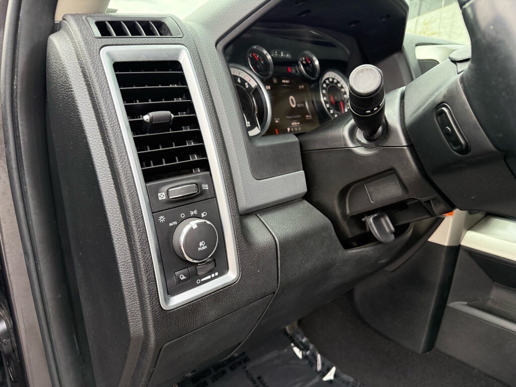 2016 RAM Ram 1500 Pickup Big Horn - Photo 17