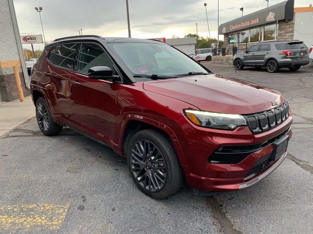 2022 Jeep Compass Limited photo 2