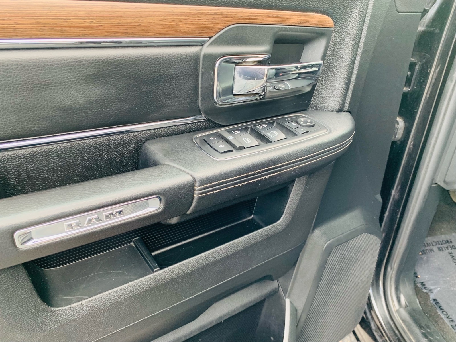 2017 RAM Ram 1500 Pickup Laramie - Photo 13