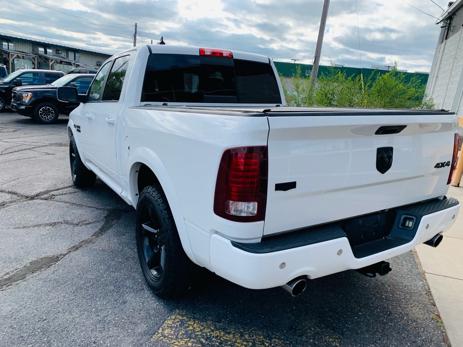 2016 RAM Ram 1500 Pickup Laramie - Photo 10