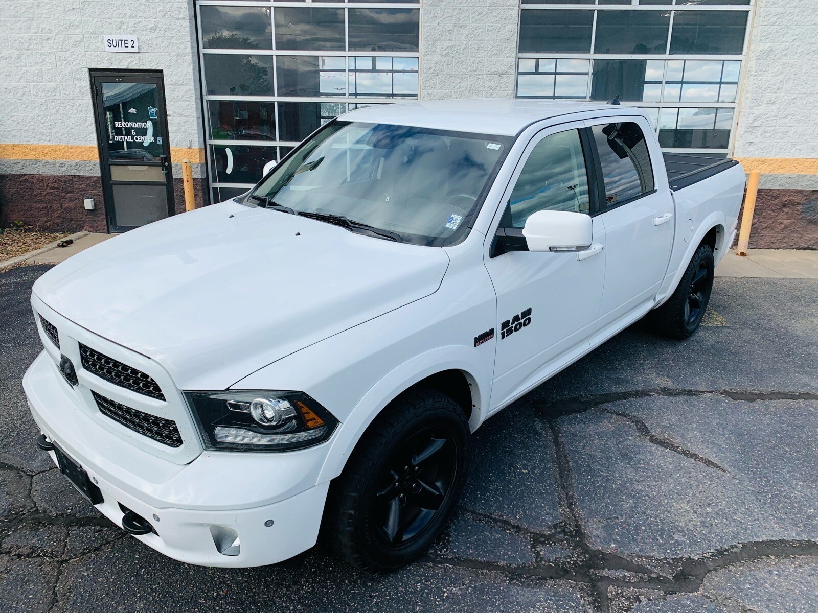 2016 RAM Ram 1500 Pickup Laramie - Photo 12