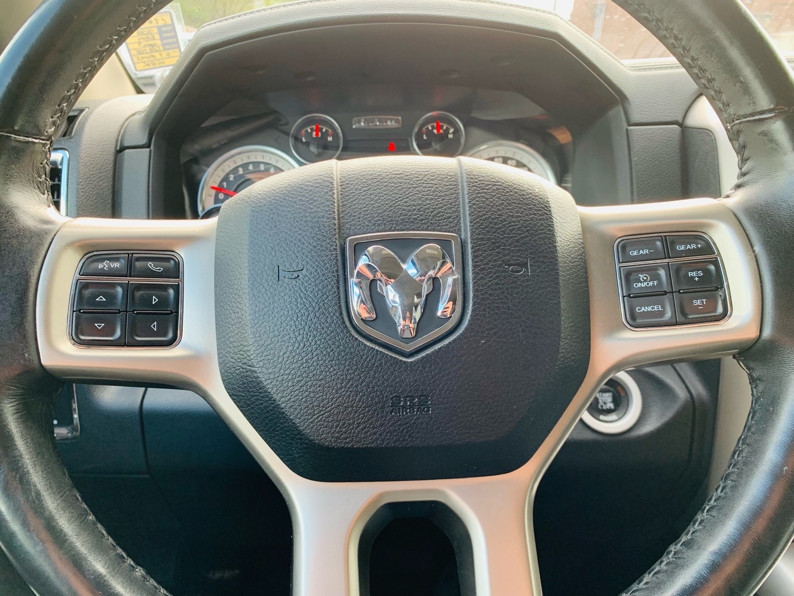 2016 RAM Ram 1500 Pickup Laramie - Photo 29