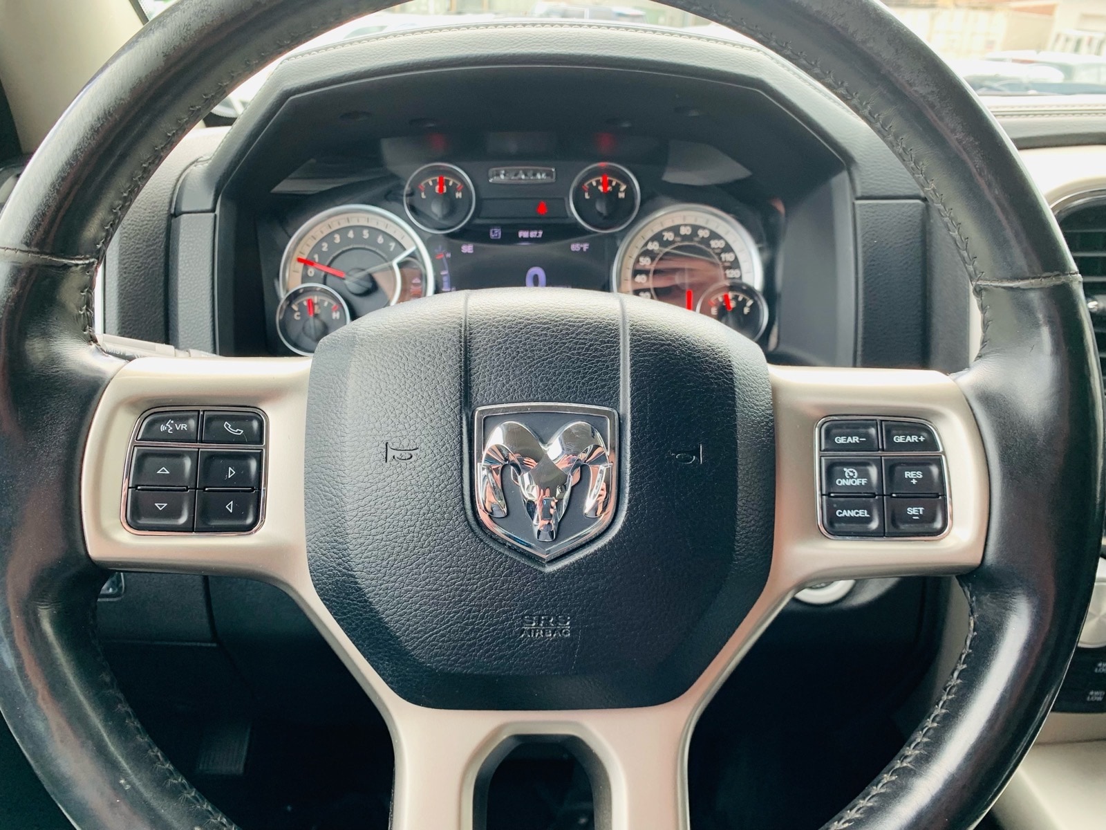 2017 RAM Ram 1500 Pickup Laramie - Photo 25