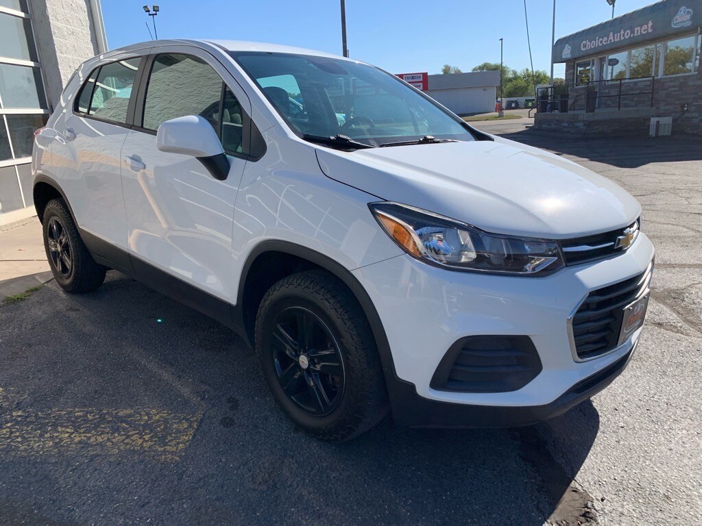 2017 Chevrolet Trax LS photo 4