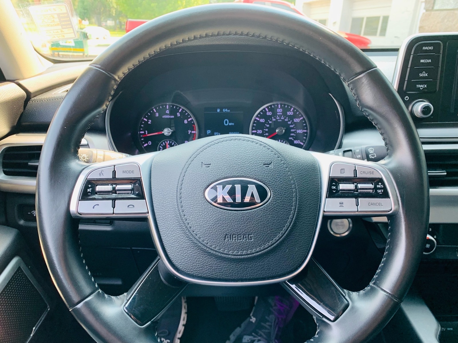 2020 Kia Telluride LX - Photo 12