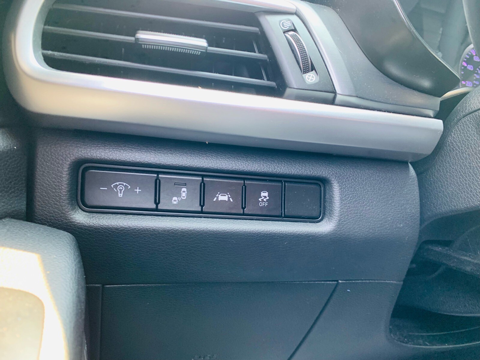 2020 Kia Telluride LX - Photo 16