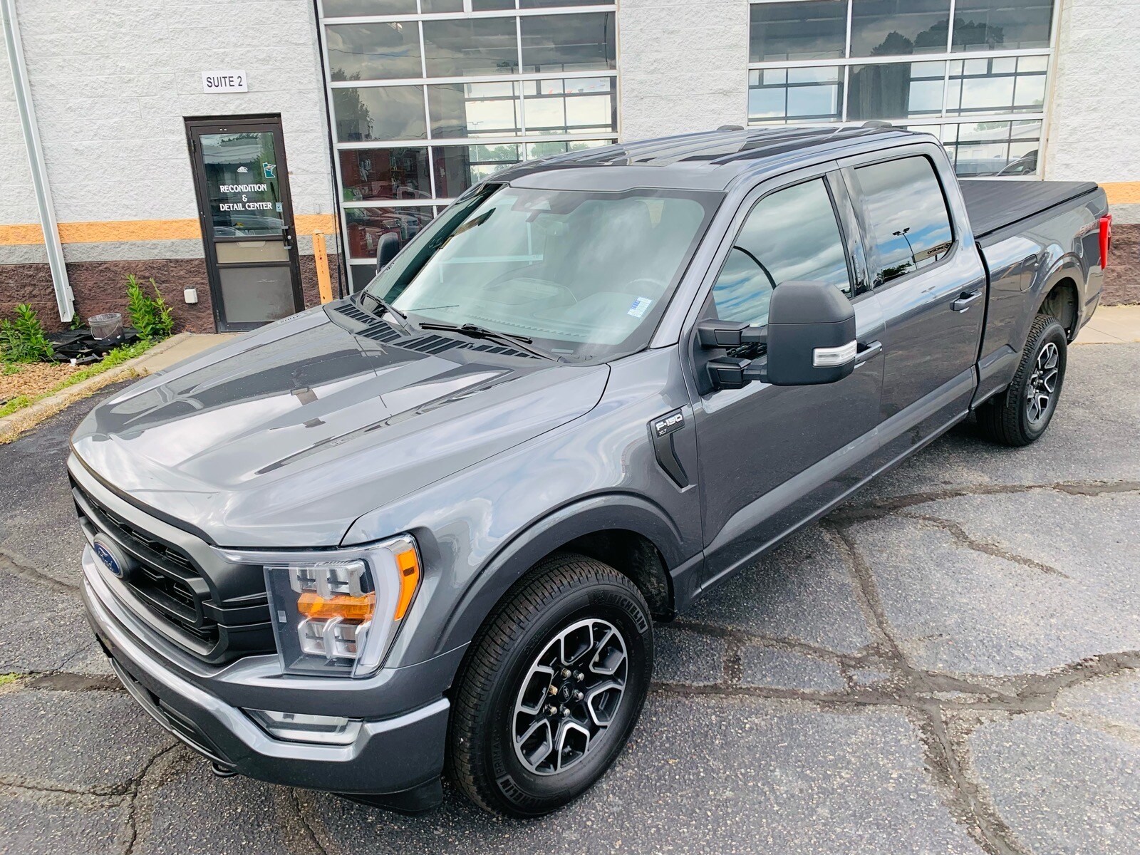 2023 Ford F-150 XLT - Photo 7