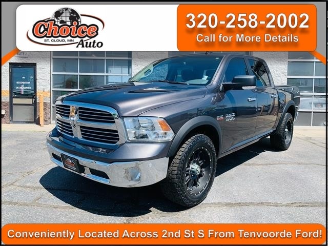 2017 RAM 1500 Big Horn 4x4 Crew Cab 5'7's photo