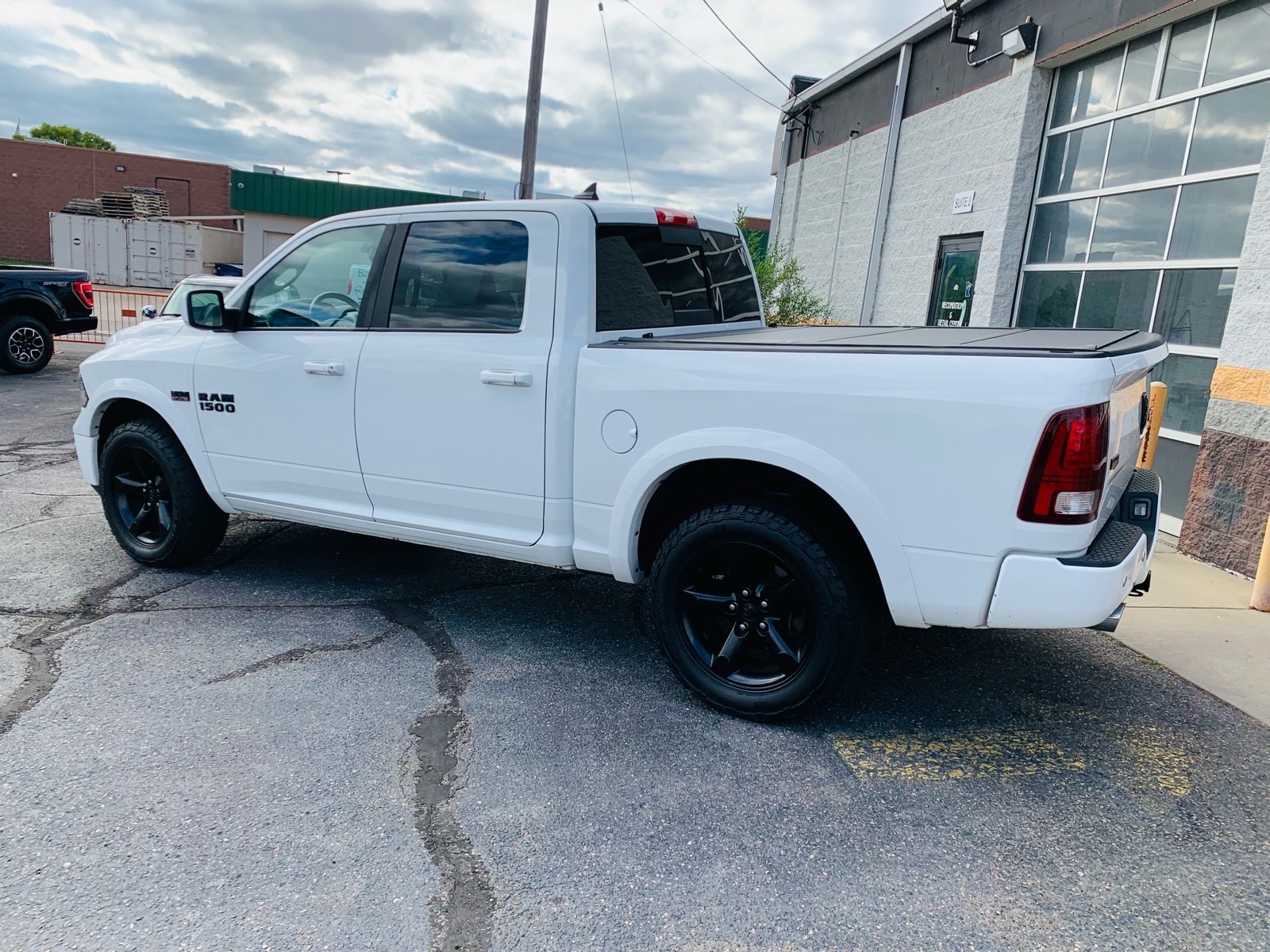2016 RAM Ram 1500 Pickup Laramie - Photo 11