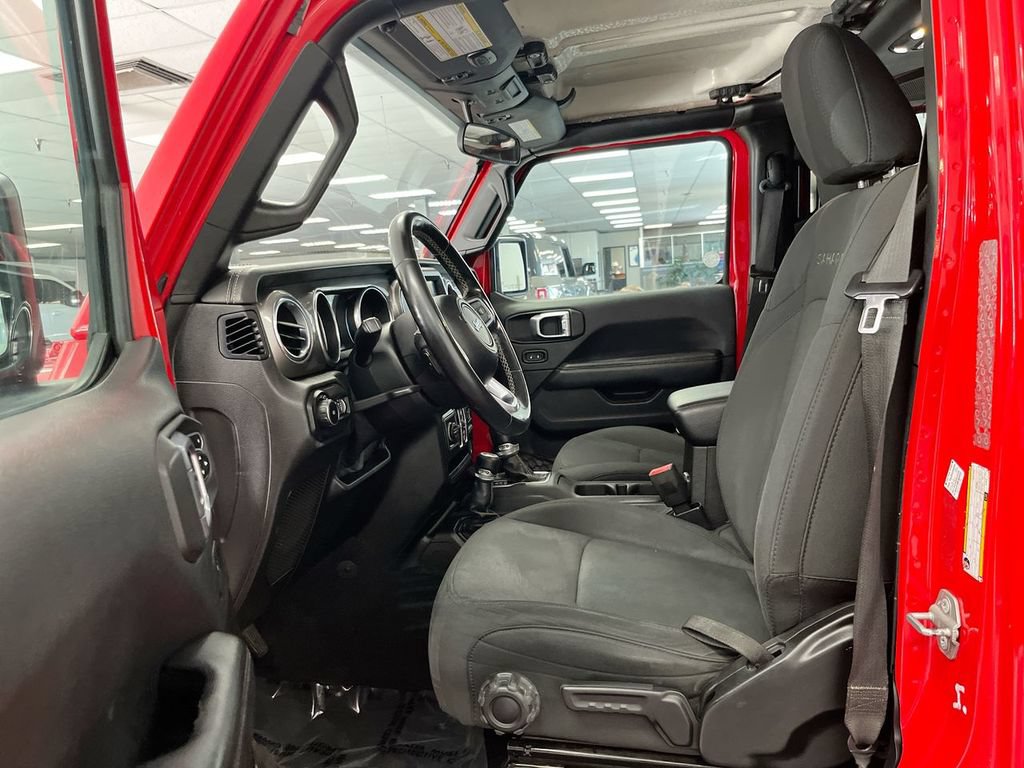 2020 Jeep Wrangler Unlimited Sahara - Photo 14