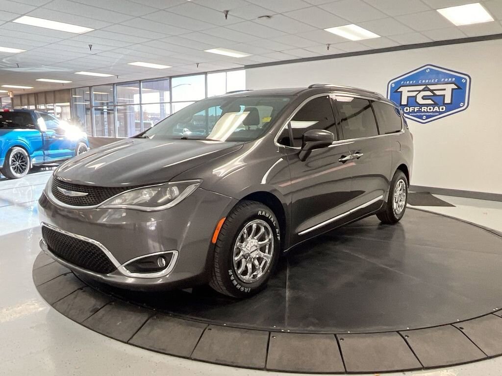 Used 2019 Chrysler Pacifica Touring L Touring L FWD