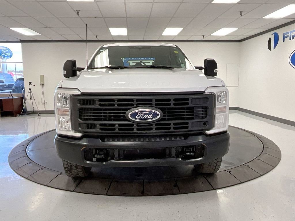 2023 Ford F-250 XL photo 2