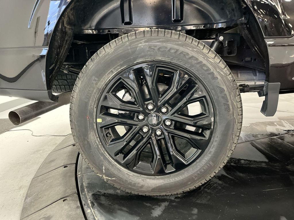 2026 Ford F-150 XLT - Photo 9