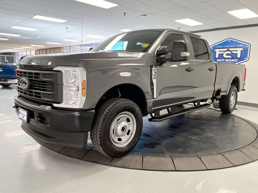 2026 Ford F-350 Super Duty XL - Photo 6