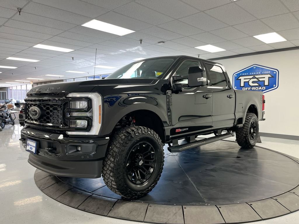 2025 Ford F-250 Lariat photo 4