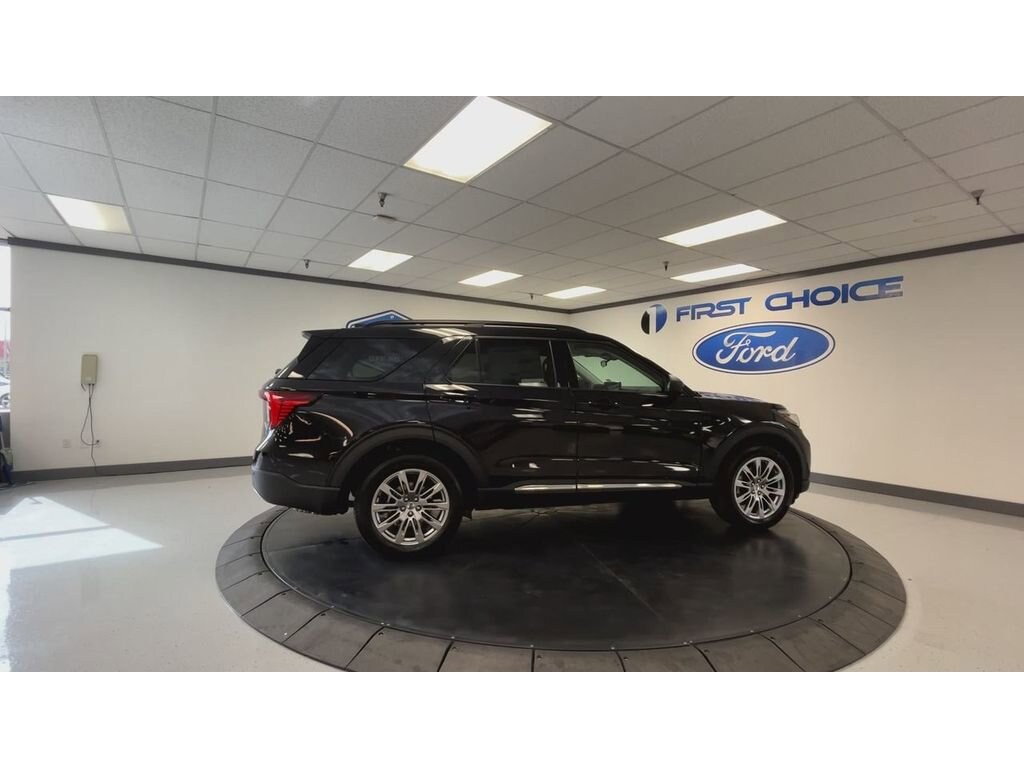 New 2025 Ford Explorer Active Active 4WD