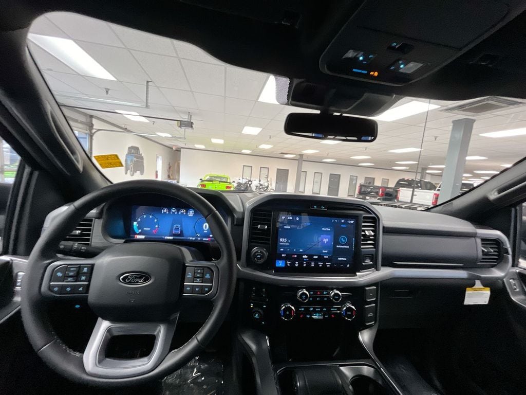 2026 Ford F-150 XLT - Photo 14