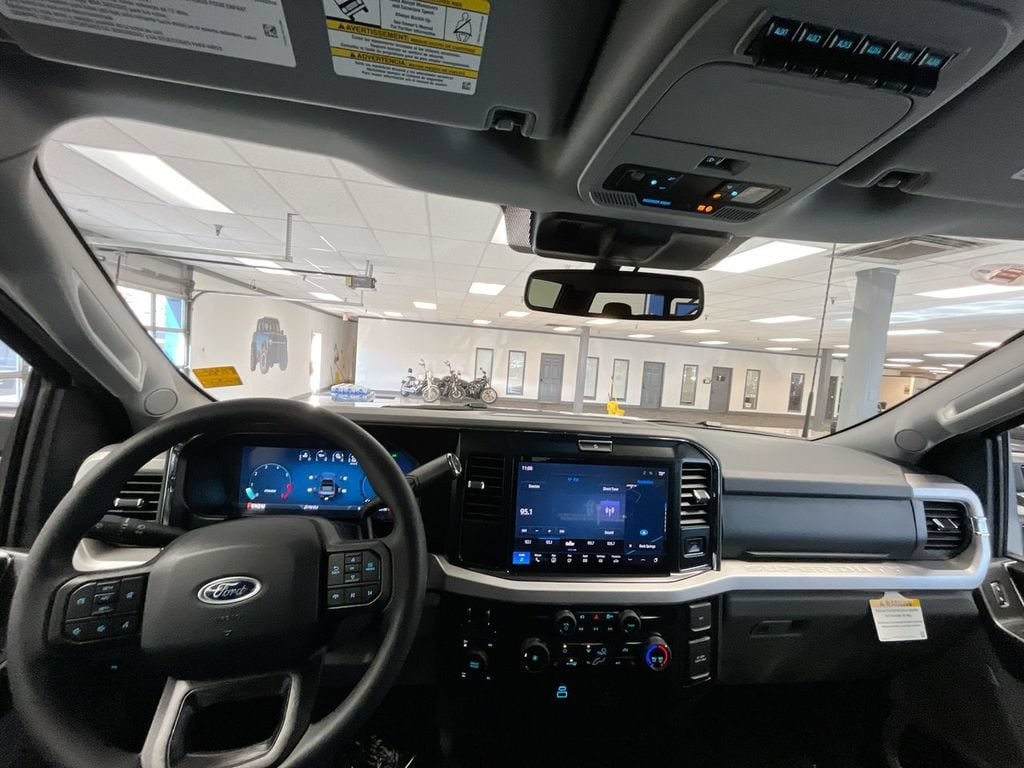 2026 Ford F-250 Super Duty XLT - Photo 14
