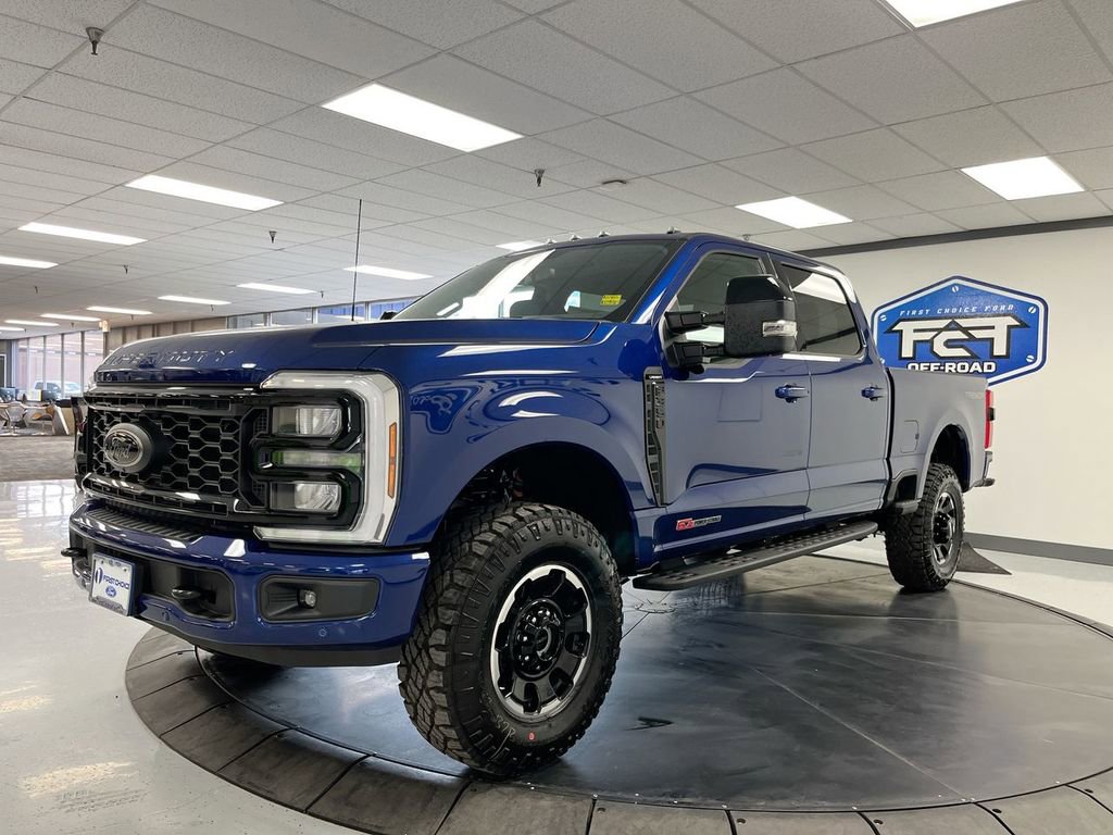 2026 Ford F-350 Lariat photo 4