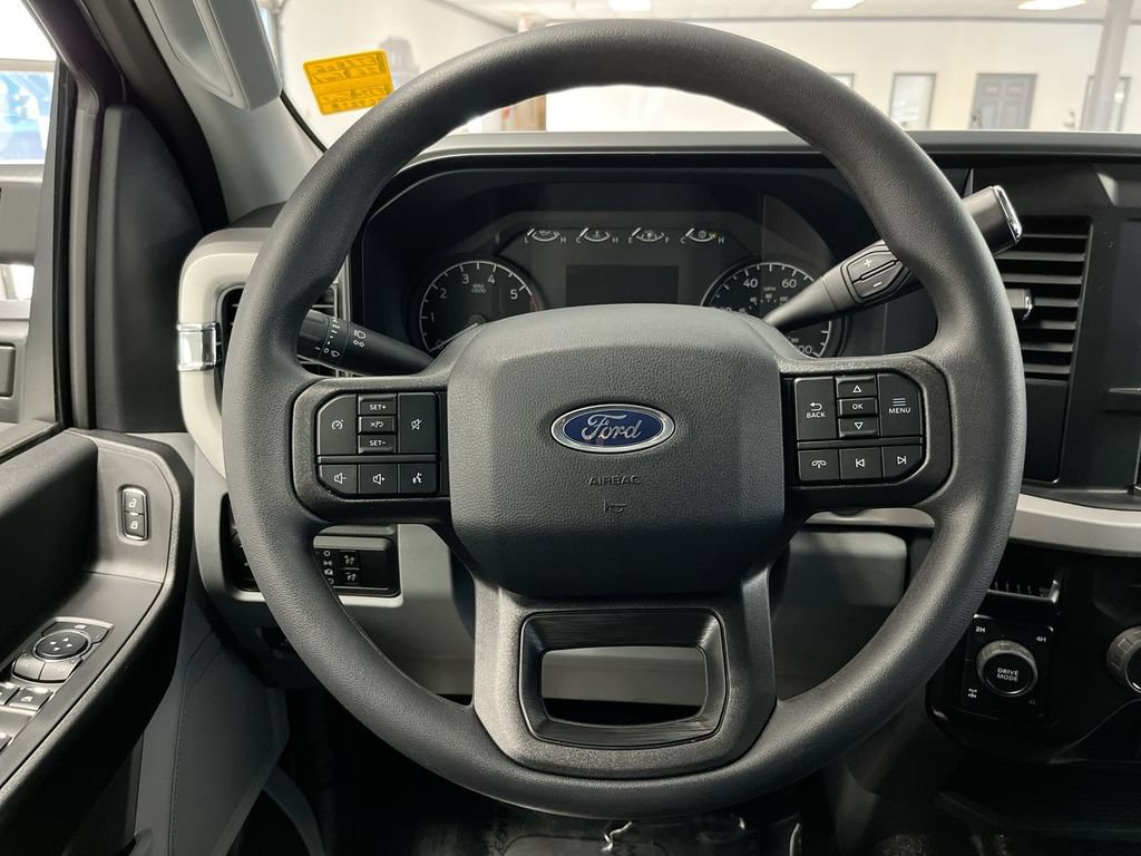 2026 Ford F-350 Super Duty XL - Photo 16