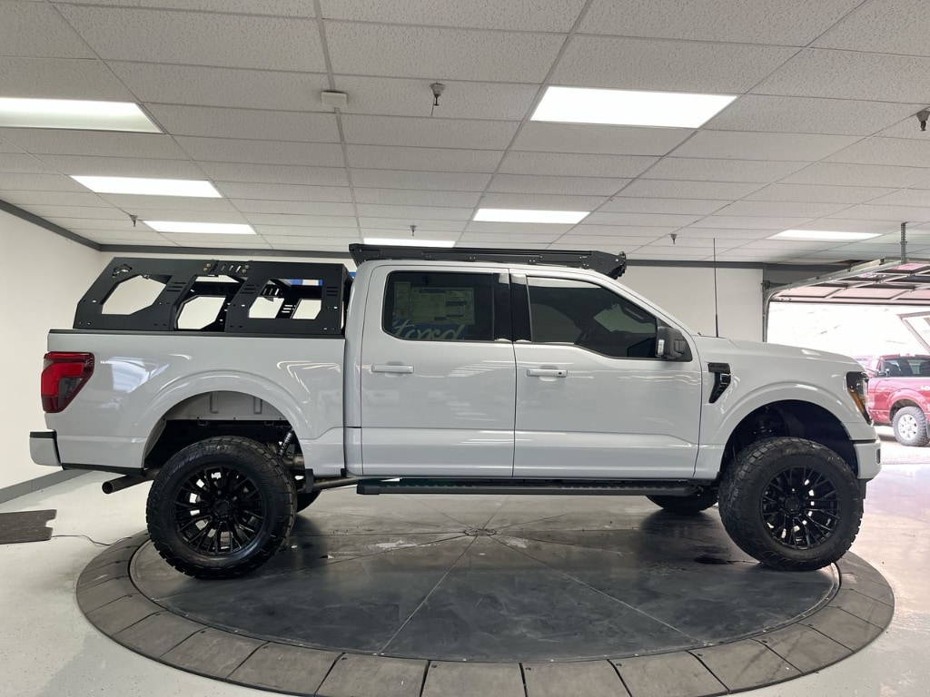 2025 Ford F-150 XLT - Photo 8
