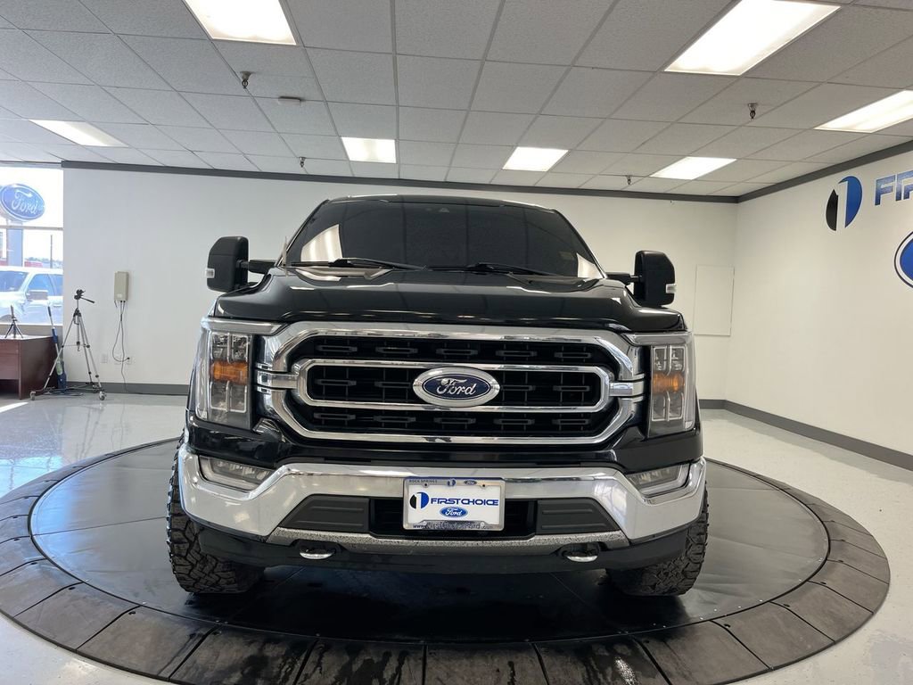 2021 Ford F-150 XLT photo 2