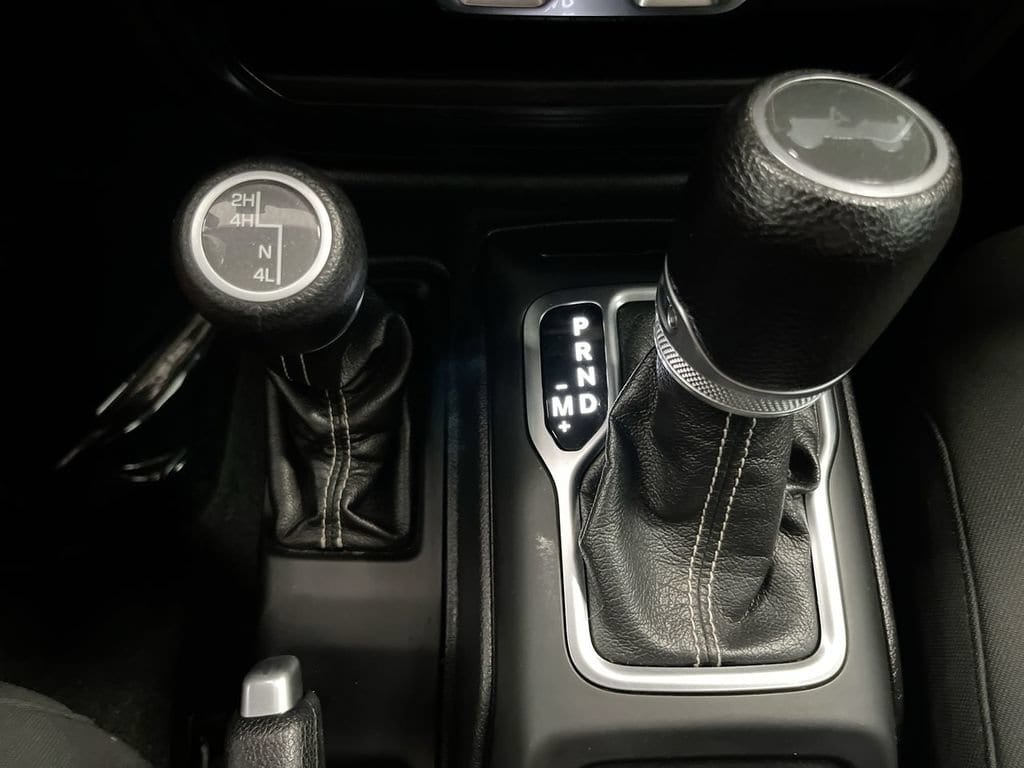 2020 Jeep Wrangler Unlimited Sahara - Photo 20