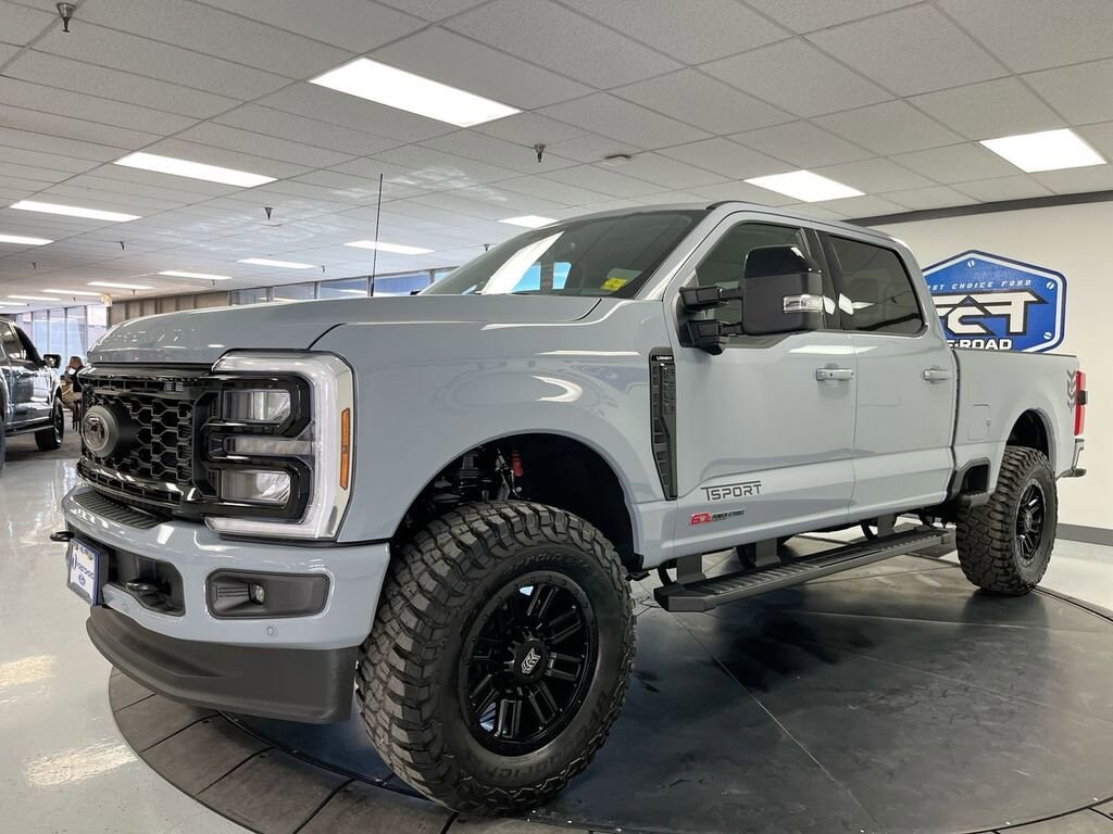 New 2025 Ford Super Duty F-250 SRW LARIAT