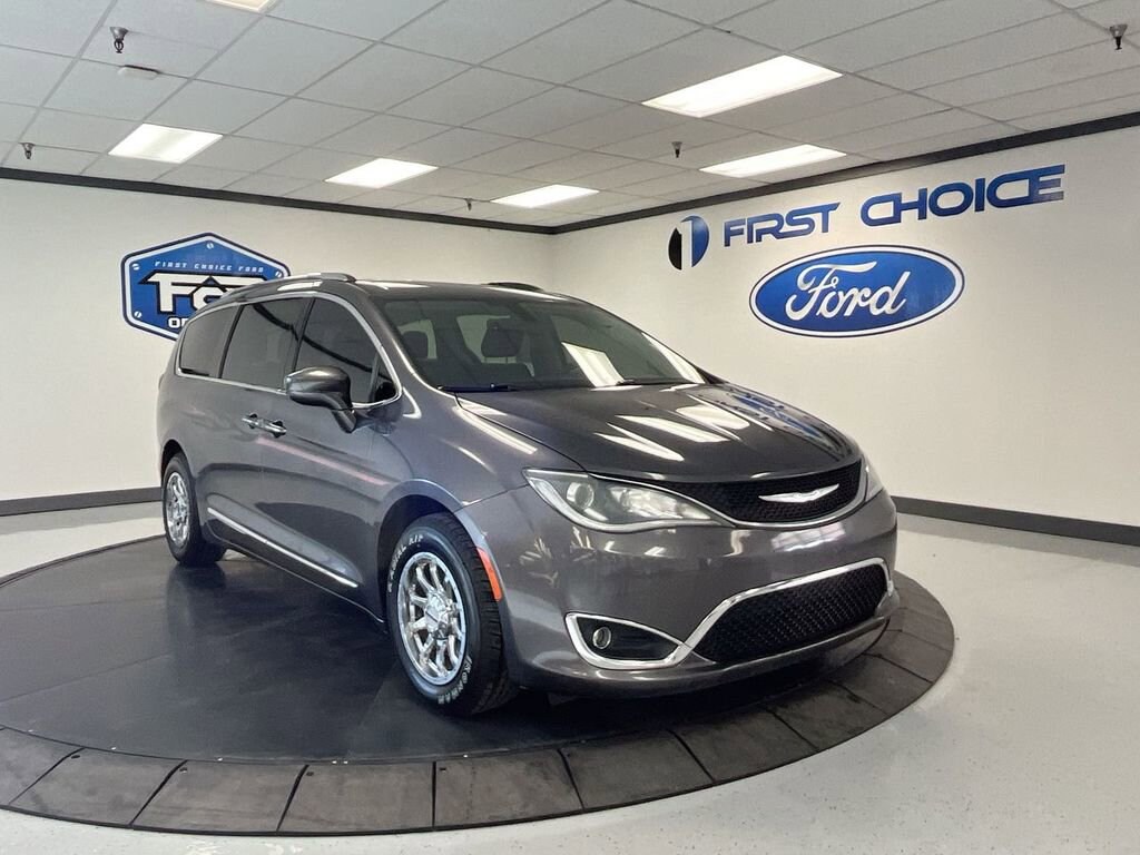 Used 2019 Chrysler Pacifica Touring L Touring L FWD
