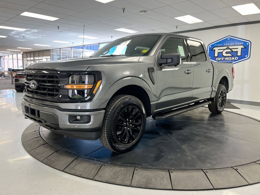 2025 Ford F-150 XLT photo 3