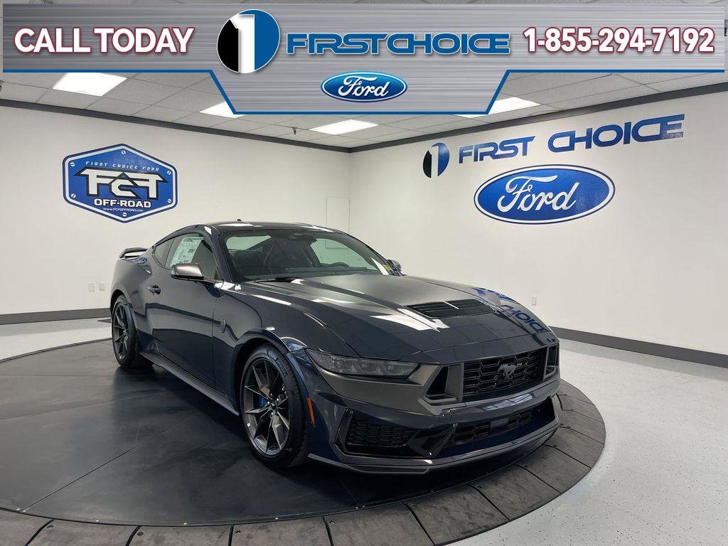 2025 Ford Mustang Dark Horse's photo