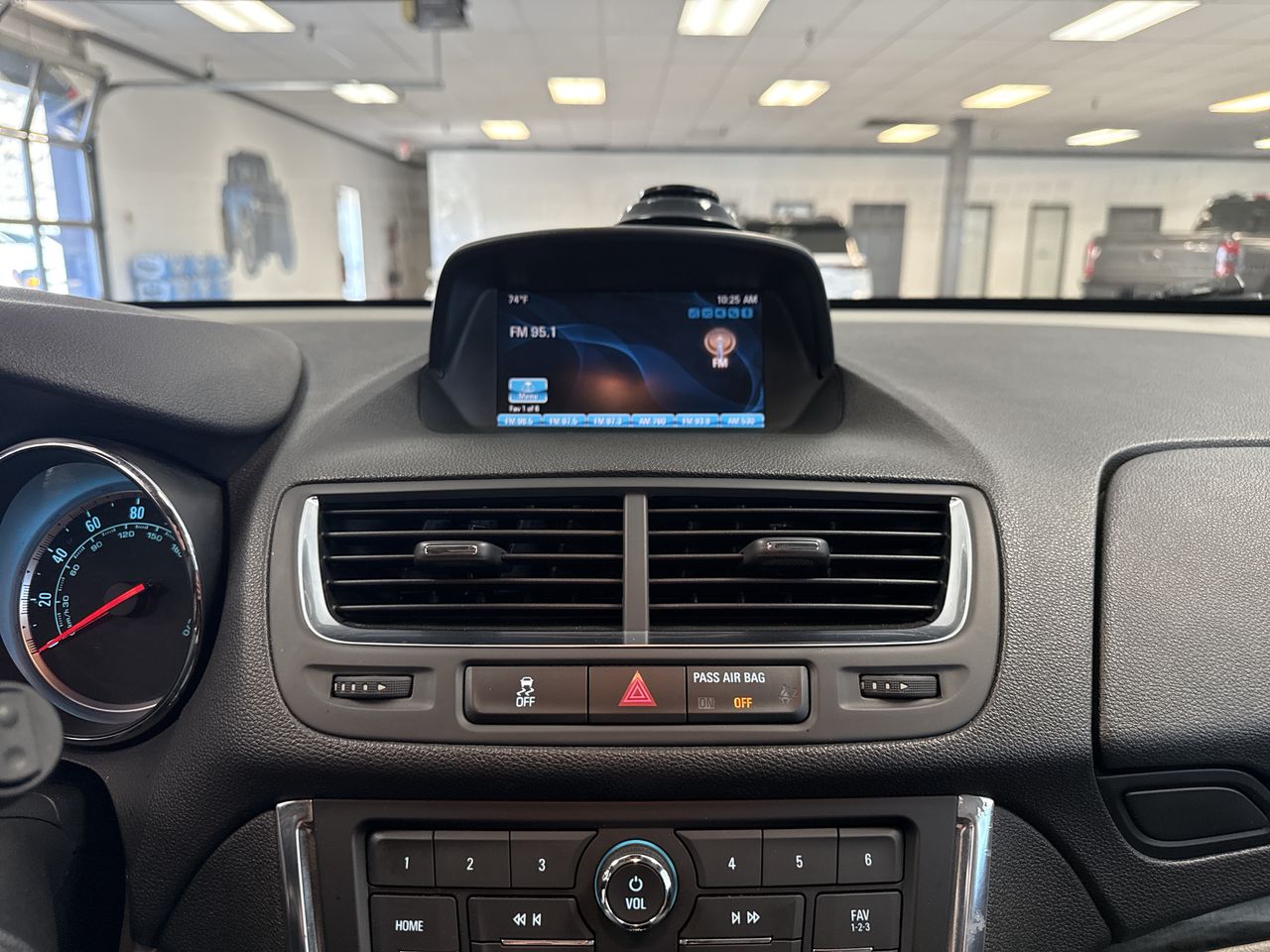 Photo 19