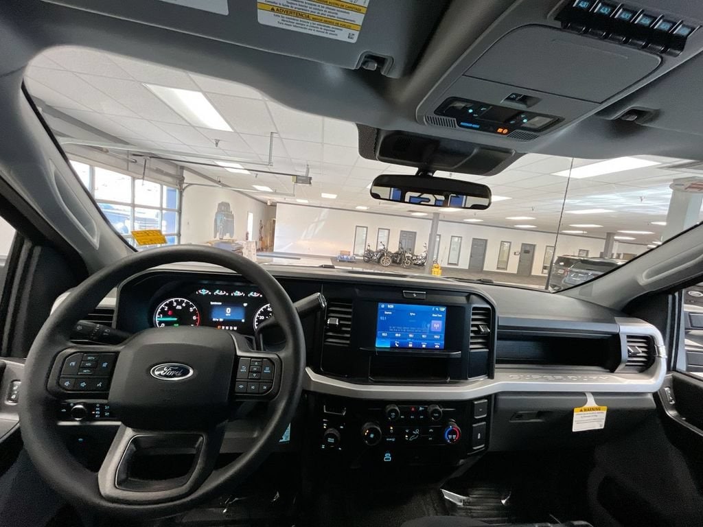 2026 Ford F-350 Super Duty XL - Photo 15