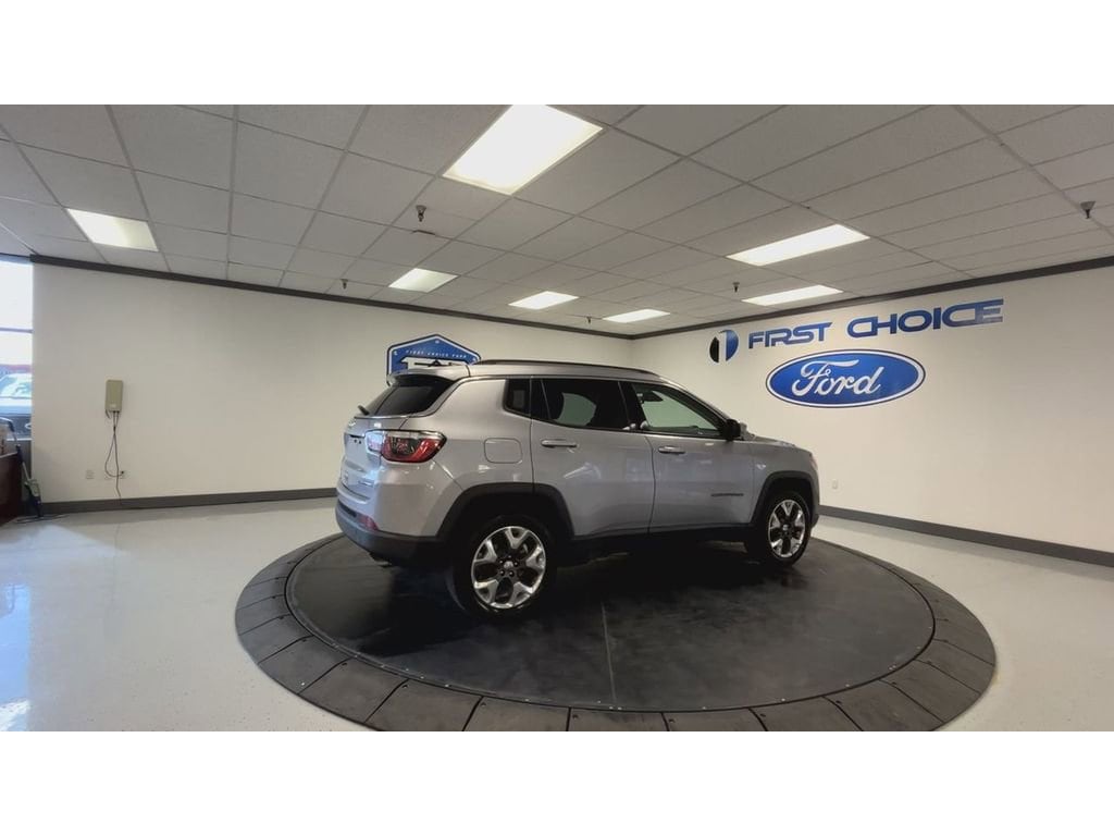 3C4NJDCBXKT621047