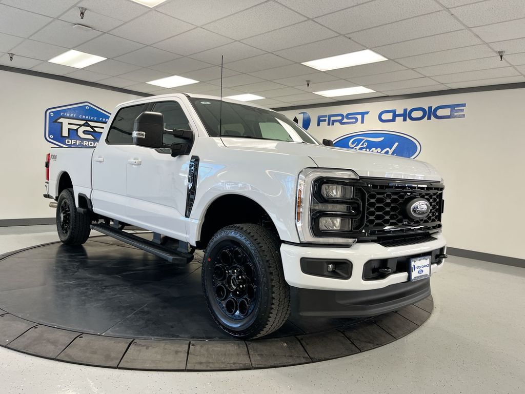 2026 Ford F-250 Super Duty XLT - Photo 2