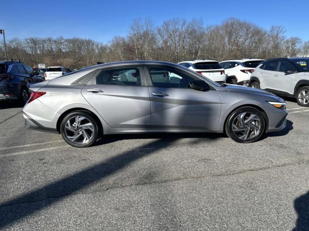 Certified 2025 Hyundai Elantra SEL Sport Sedan