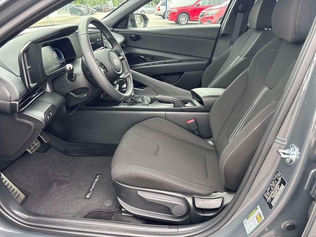 2025 Hyundai Elantra SEL - Photo 10