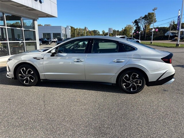 2025 Hyundai Sonata SEL photo 4
