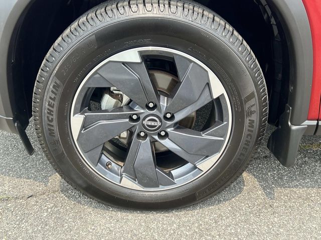 2024 Nissan Rogue SV - Photo 9