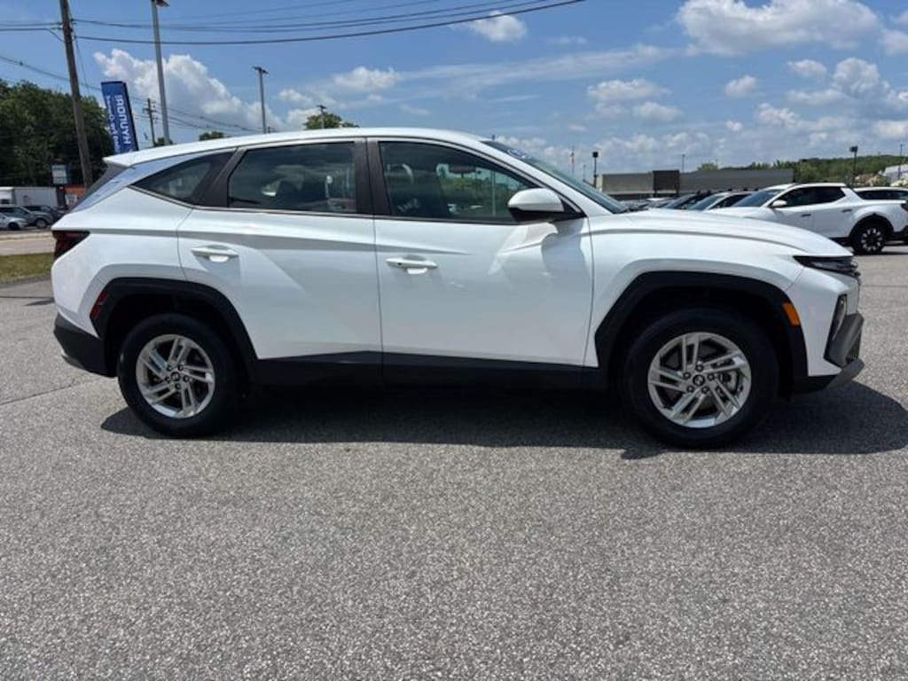 Certified 2025 Hyundai Tucson SE SUV