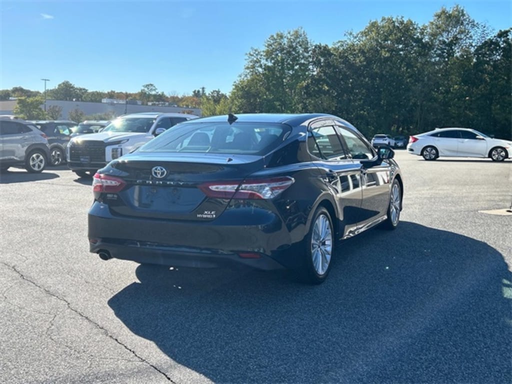 Certified 2020 Toyota Camry Hybrid XLE Sedan